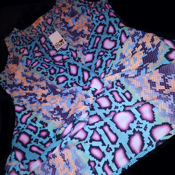 Peace Love Cake Multicolor Animal Print Sleeveless Blouse Front Knot Twist NWT - Picture 11 of 13